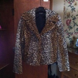 Faux fur leopard print jacket