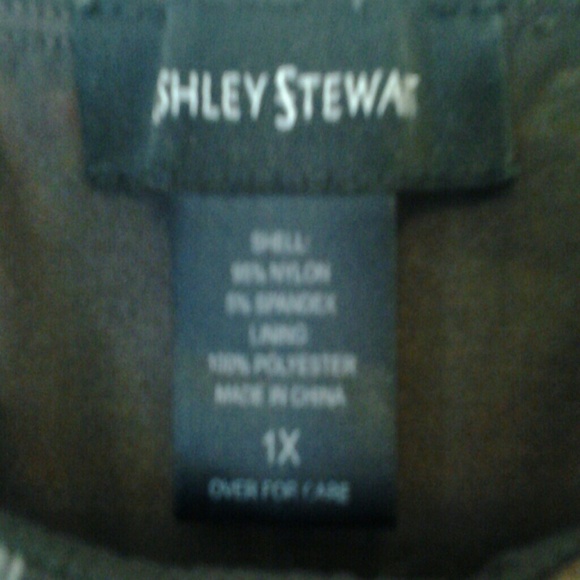 💰SOLD IN BUNDLE💰 - Strappy Brown party dress - Picture 2 of 3