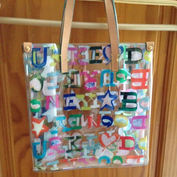 ❌Sold❌ in bundle. Dooney and Bourke clear Bag