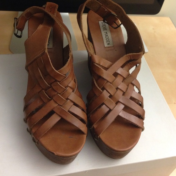 Steve Madden Shoes - Steven madden wedges.