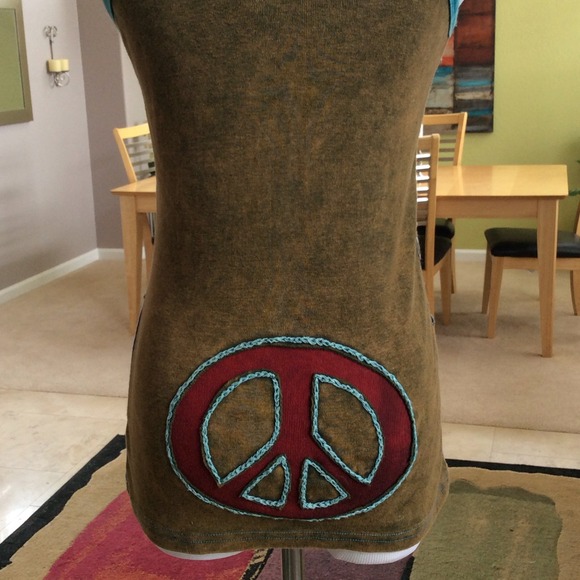 Sweatshirt & Tee Set ✨GORGEOUS✨ - Picture 4 of 4