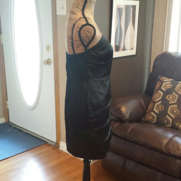 Little black dress - Picture 4 of 4