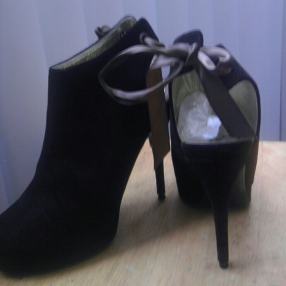 Booties - Picture 2 of 4