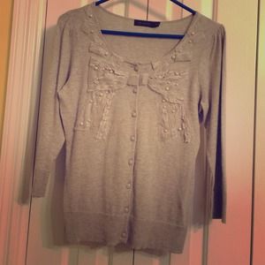 The limited bow cardigan size medium