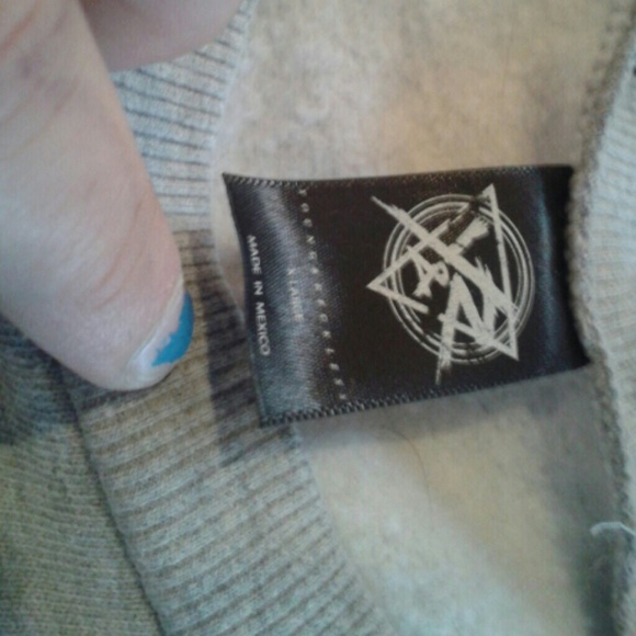 Sweater - Picture 3 of 4