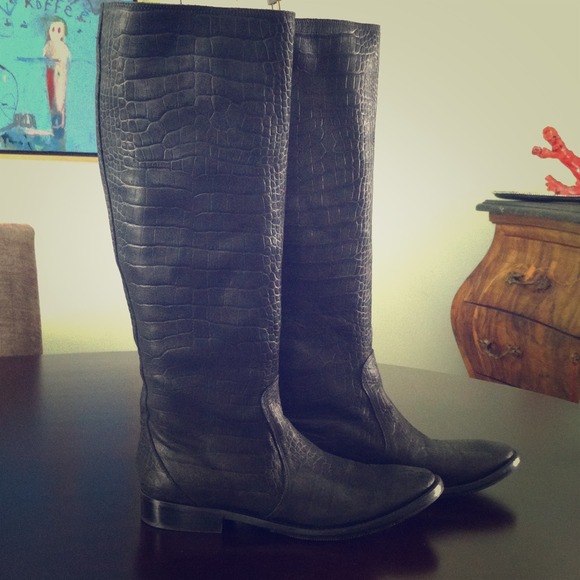 Sigerson Morrison black matte low heel boots