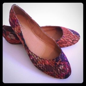 Nine West Flats Size 8