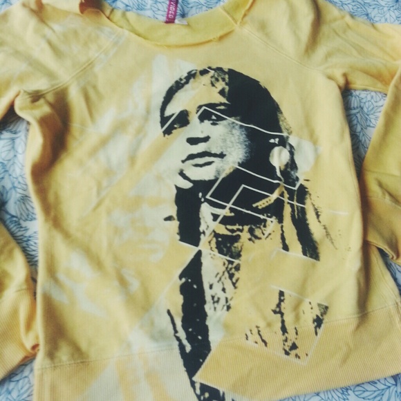 H&M Sweaters - H&M Sacagawea sweater