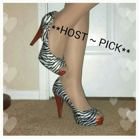 **HP** Date Night!! 2/28/14 Zebra Heels