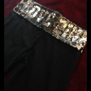 VS yoga pants