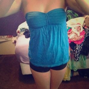 strapless shirt