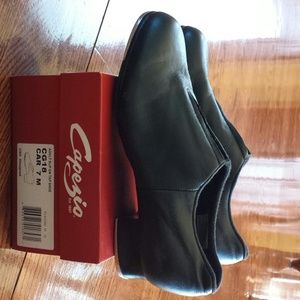 Capezio adult tap shoe worn for one hour!