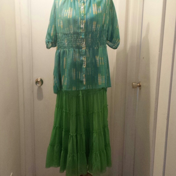 Ladies skirt & top