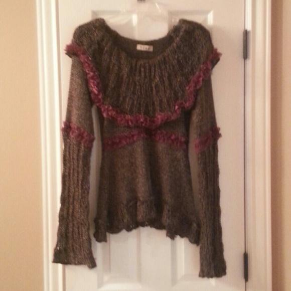 Beautiful. 70percent acrylic/30percent nylon Saga