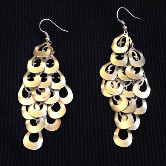 Earrings - Picture 2 of 2