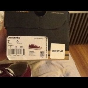 Maroon converse