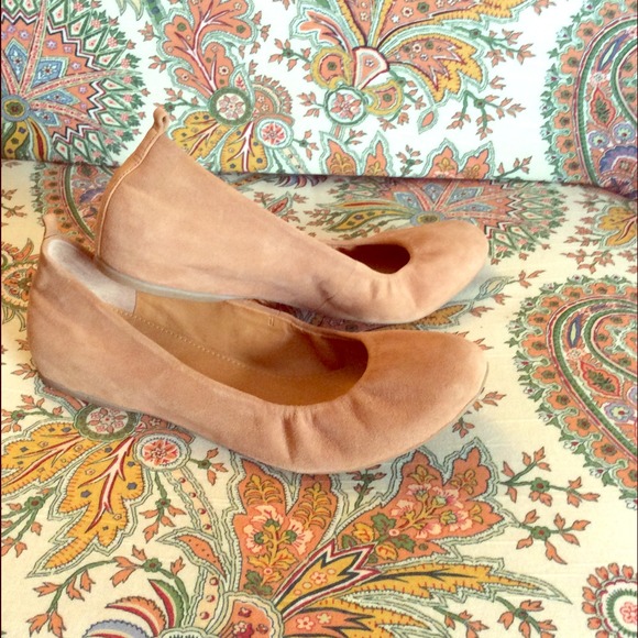 SOLD--- J crew flats