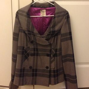 ❗️SALE❗️Gray and black plaid peacoat