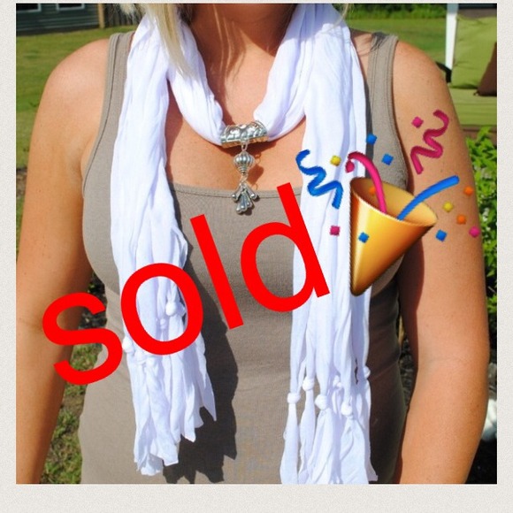 White tear drop scarf