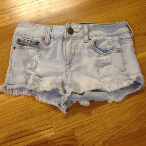 American Eagle distressed shorts