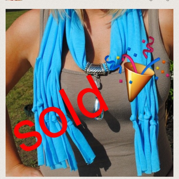 Blue large tear drop scarf