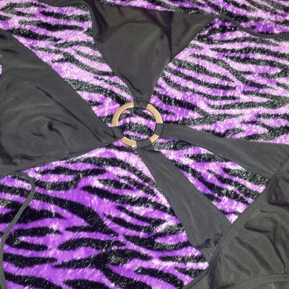 Sexy designer black monokini one piece swimsuit - Picture 2 of 3