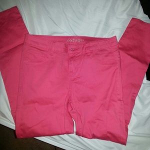 Pretty pink jeans. Never worn and great condition