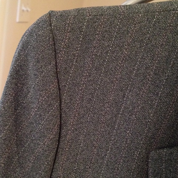 Grey 2-piece Suit - Picture 4 of 4
