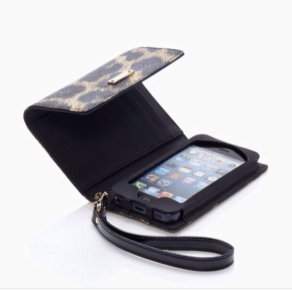 ⚡️Flash Sale $45⚡️Kate Spade iPhone 5 Wristlet - Picture 2 of 2