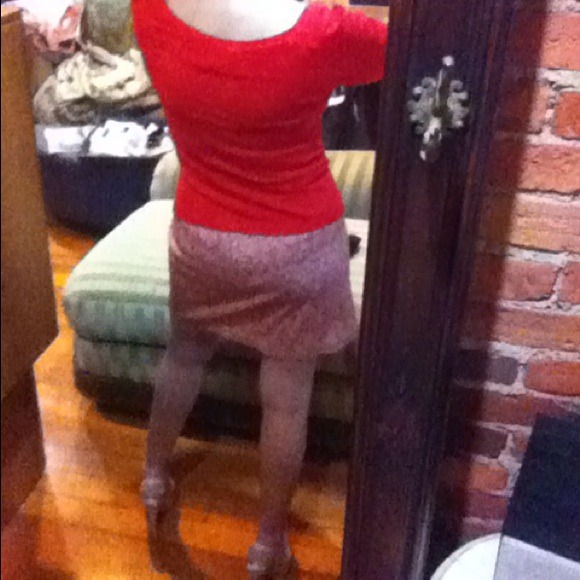 Express Pink Floral Mini Skirt🎀 - Picture 2 of 2