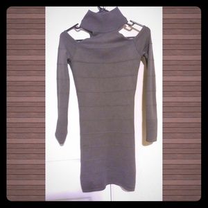 Peekaboo shoulder bodycon dress