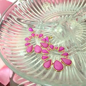 ⛔️SOLD ⛔️ Lilac/Gold Statement Earrings