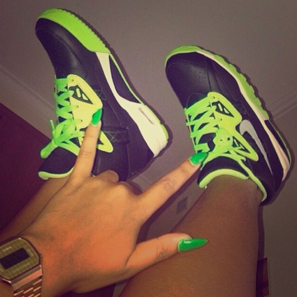 Shoes - Picture 1 of 1