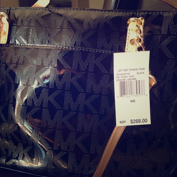 (SOLD) Authentic Michael Kors black signature