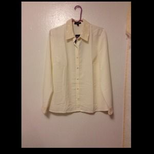 🚫SOLD🚫Cream lace blouse