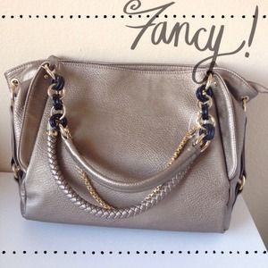Handbags - Handbag Handbags - Handbag