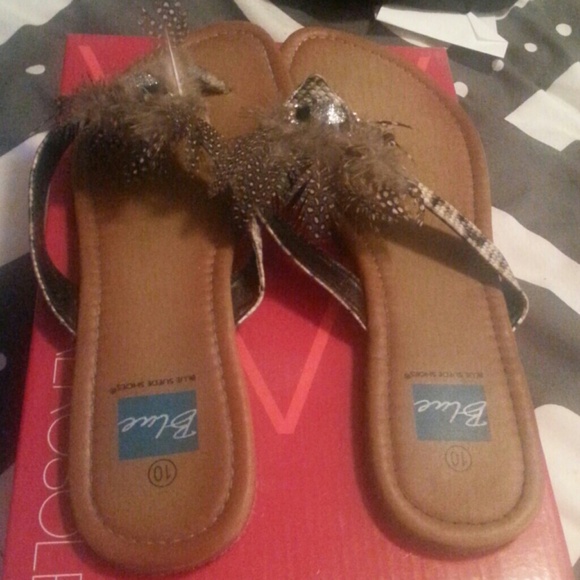 Flip flops - Picture 2 of 3