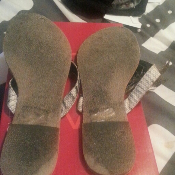 Flip flops - Picture 3 of 3