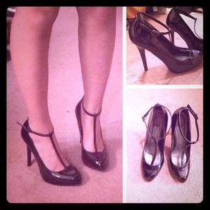 T-Strap Pumps, Sz. 9.5