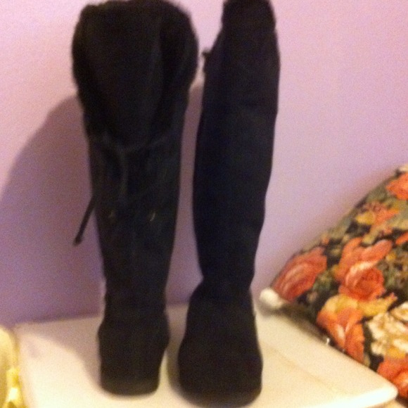 Uggs & Black Suede Boots BUNDLE!!!