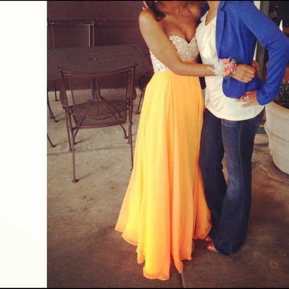 Prom Dress - Picture 2 of 3