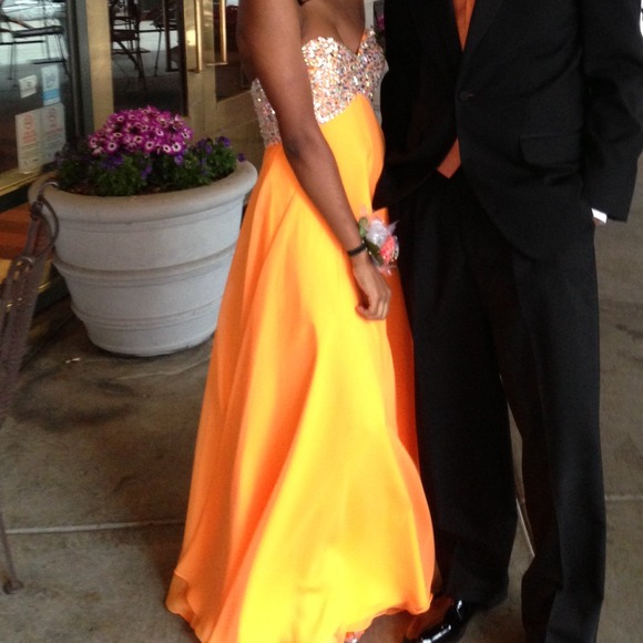 Prom Dress - Picture 3 of 3