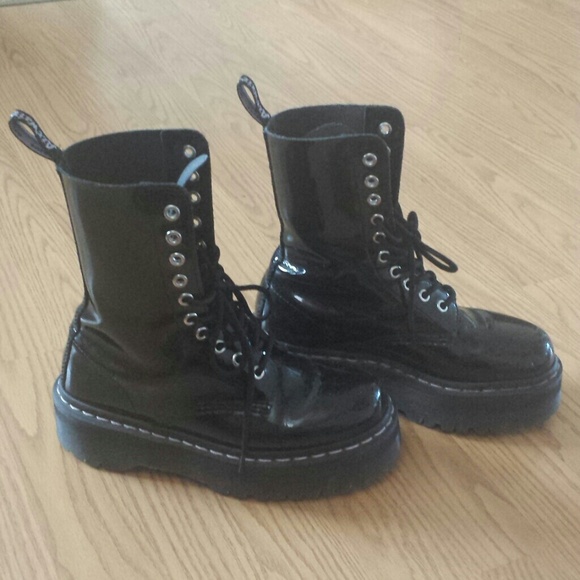 Doc Martens x AGGY 1490