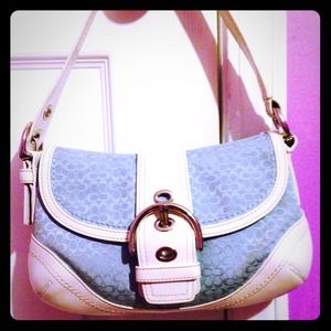 Sold 100% authentic coach small purse and pouch