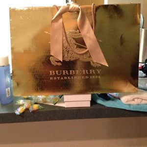Burberry Paper Bag with Kisses Card