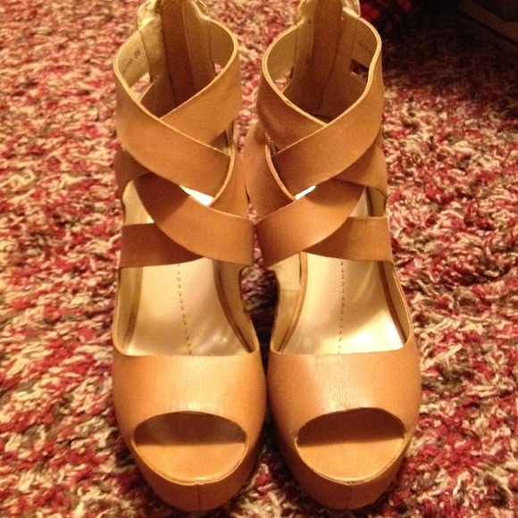 Dolce Vita Shoes size 8