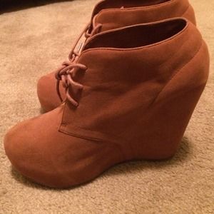 Tan wedges