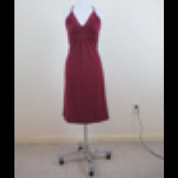Chic halter - Picture 2 of 3