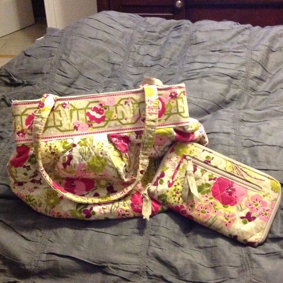 -----SOLD----Vera Bradley purse and wallet