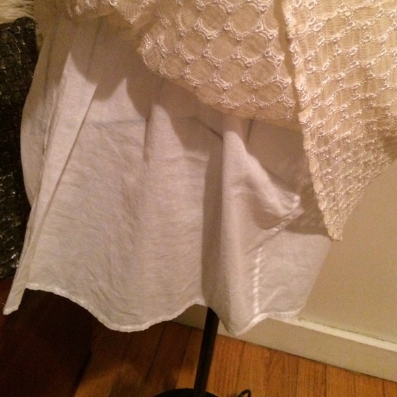 Bundled💖Free w/ any Purchase💖Lace Dress - Picture 4 of 4